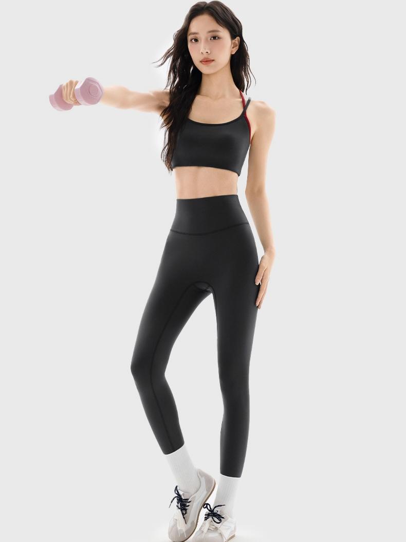 jump one 美品 スポーツブラ & レギンスセット 34 jump one 美品 スポーツブラ & レギンスセット 34