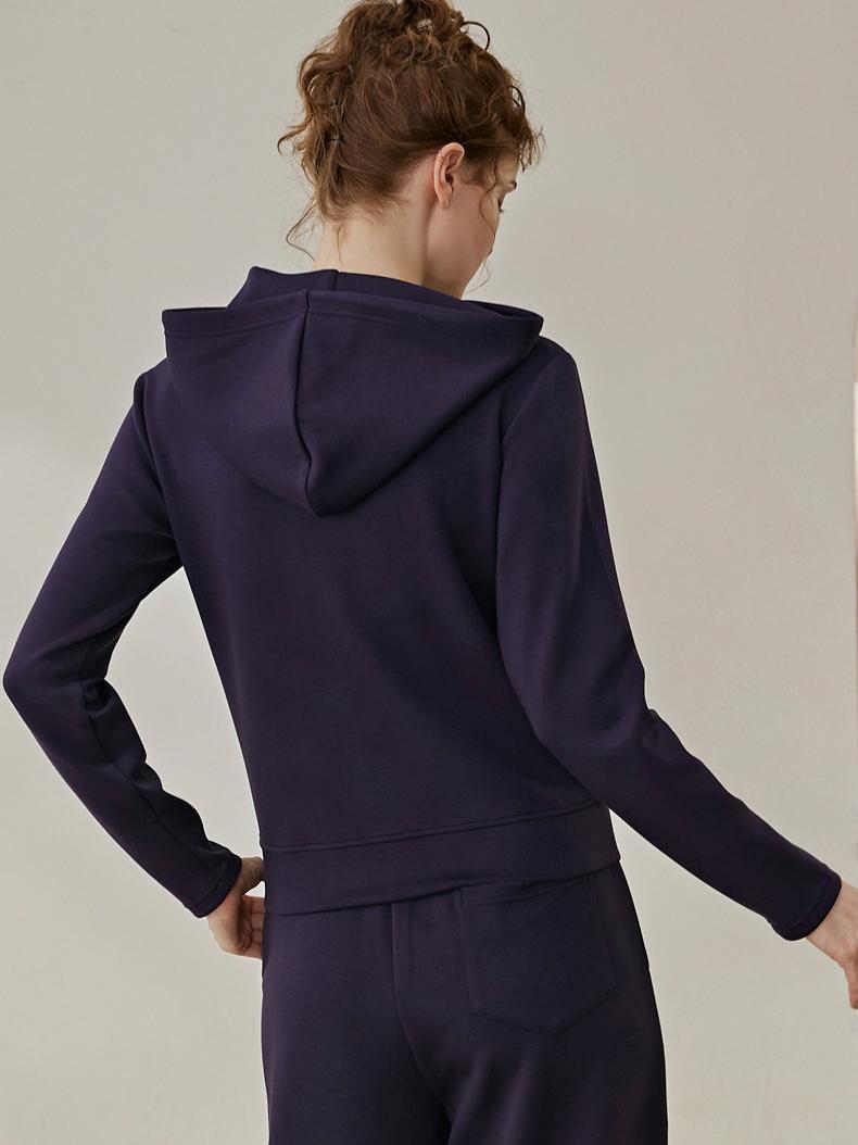 【専用】ami ネイビー ハートワンポイントフード付きパーカー 正規品】ami ネイビー ハートワンポイントフード付きパーカー